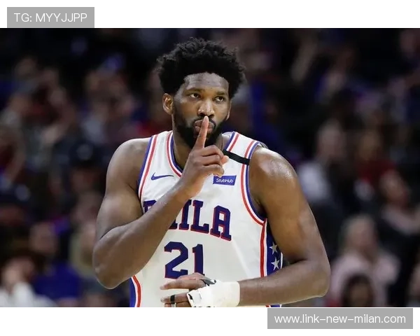 76人依靠恩比德背身稳扎稳打，关键段保持压制——场上节奏与胜利延续